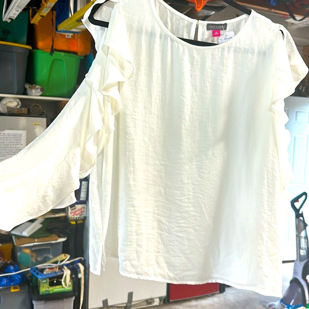 NWTs Vince Camuto blouse